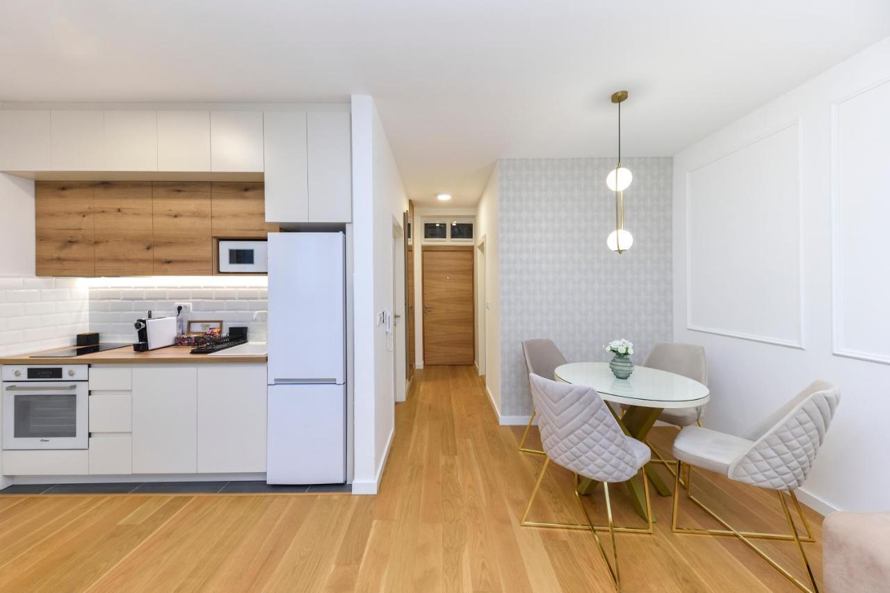 Divine & Delight Apartments ノヴィ・サド エクステリア 写真