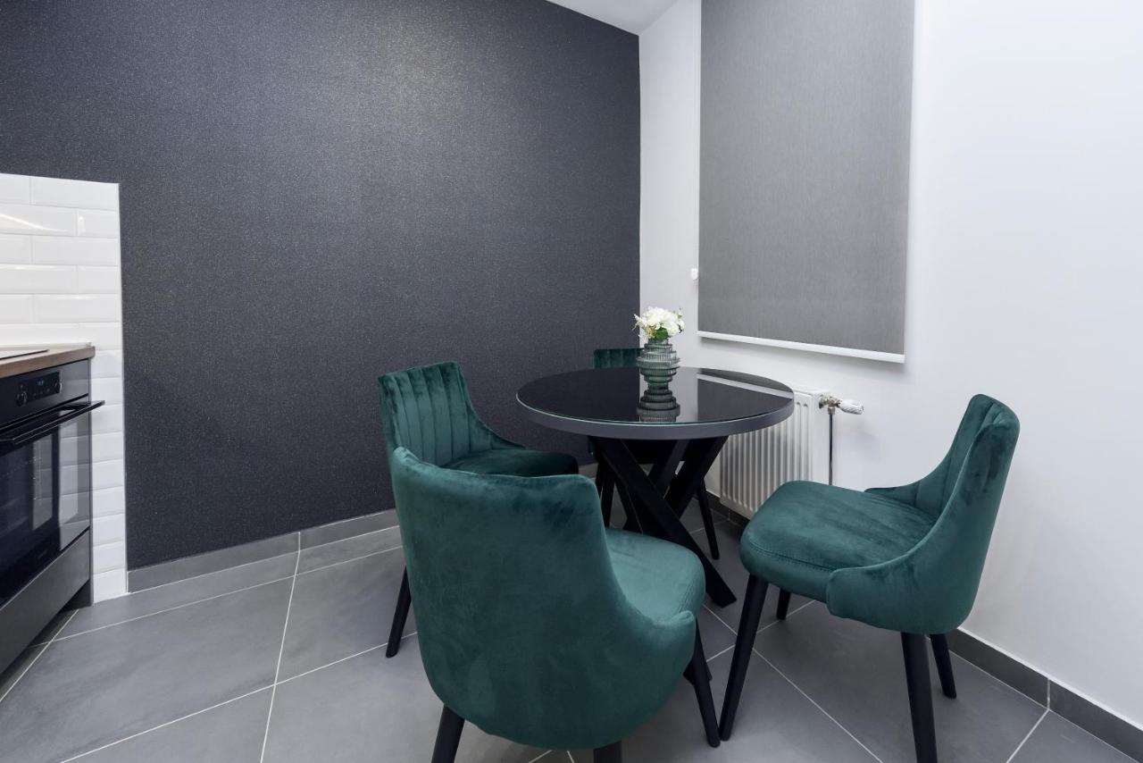 Divine & Delight Apartments ノヴィ・サド エクステリア 写真