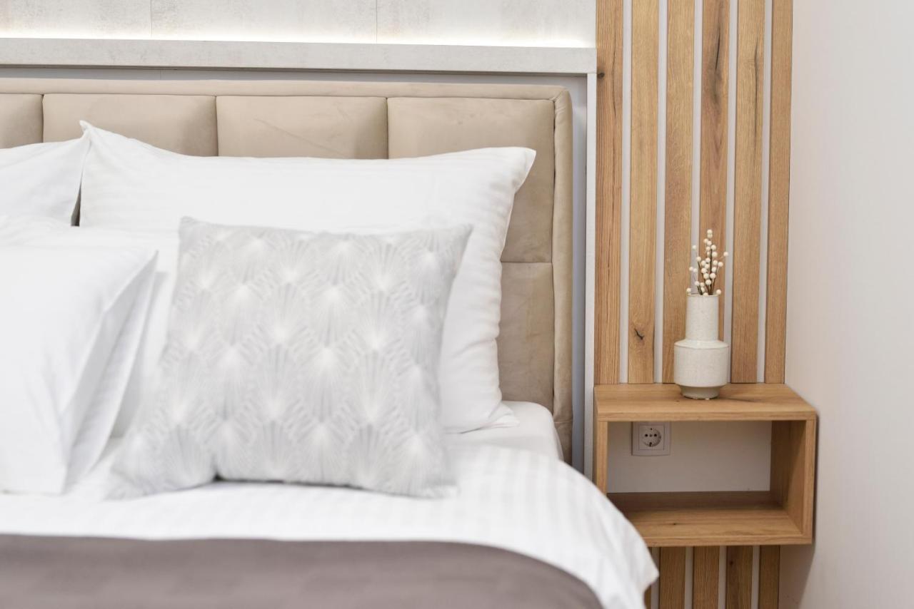 Divine & Delight Apartments ノヴィ・サド エクステリア 写真